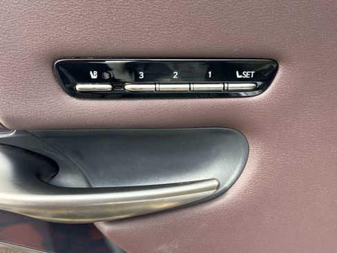 Used 2018 Lexus LS 500 w/ Luxury Package image 20