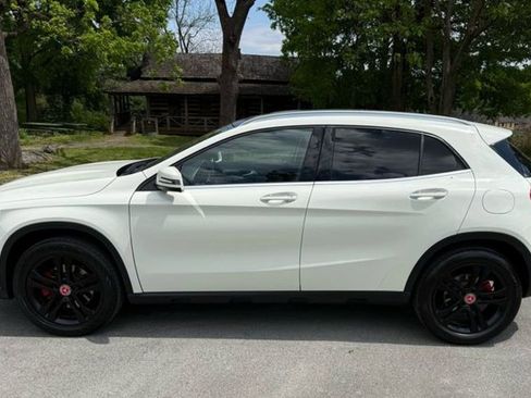 Used 2016 Mercedes-Benz GLA 250 4MATIC image 10