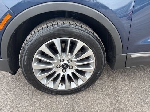 Used 2017 Lincoln MKC Reserve w/ Lincoln MKC Climate Package image 12