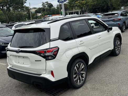 New 2025 Subaru Forester Touring image 7