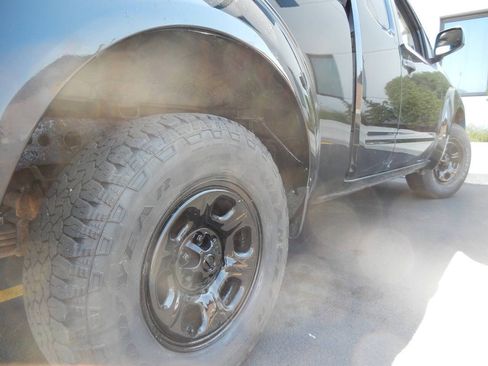 Used 2013 Nissan Frontier S RWD image 19