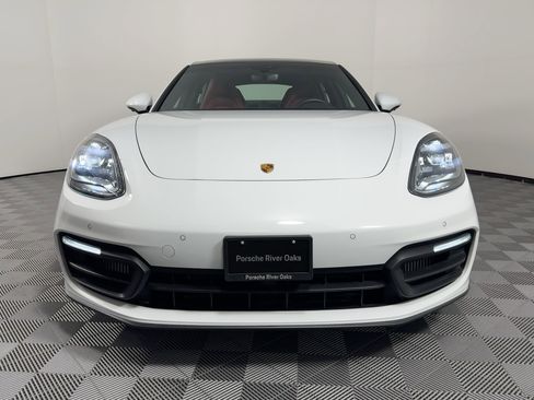 Certified 2022 Porsche Panamera image 6