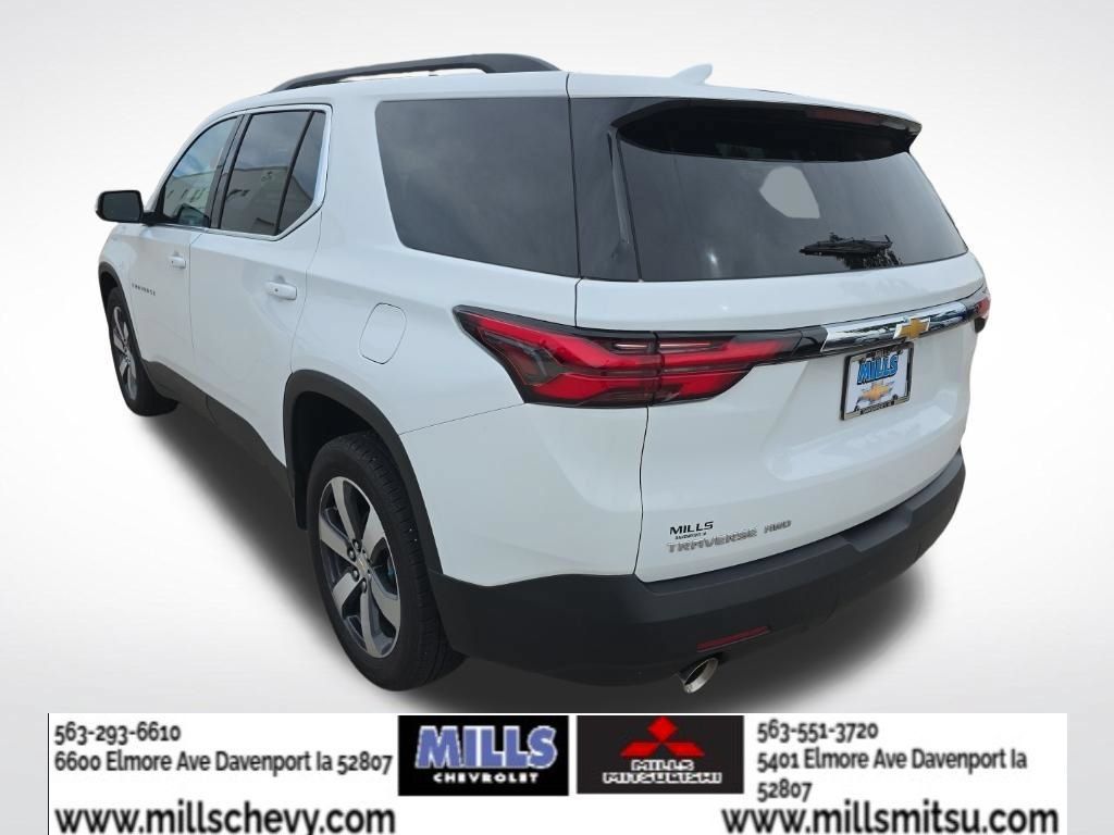Used 2023 Chevrolet Traverse LT w/ LT Premium Package AWD/4WD image 3