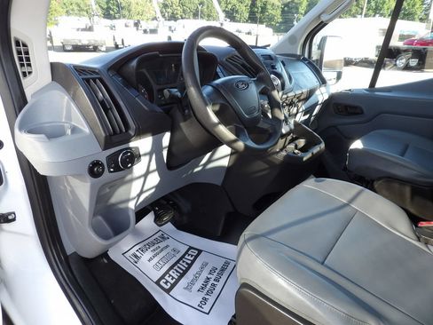 Used 2019 Ford Transit 250 138 RWD image 16