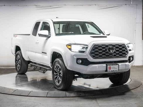 Certified 2023 Toyota Tacoma TRD Sport image 6