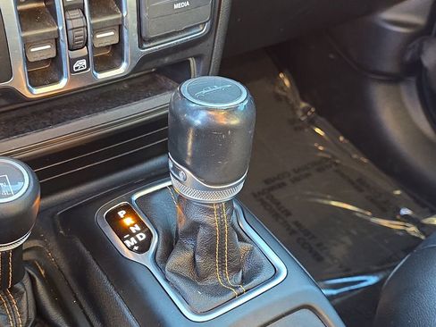 Used 2021 Jeep Gladiator Overland image 20