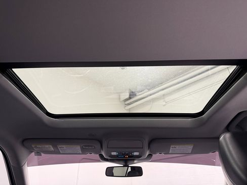 Used 2021 Ford Explorer Limited w/ Equipment Group 301A image 39