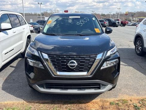 Used 2023 Nissan Rogue SV image 4