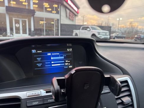 Used 2014 Honda Accord Hybrid Sedan image 16