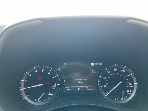 Used 2021 Toyota Highlander XLE AWD/4WD image 10
