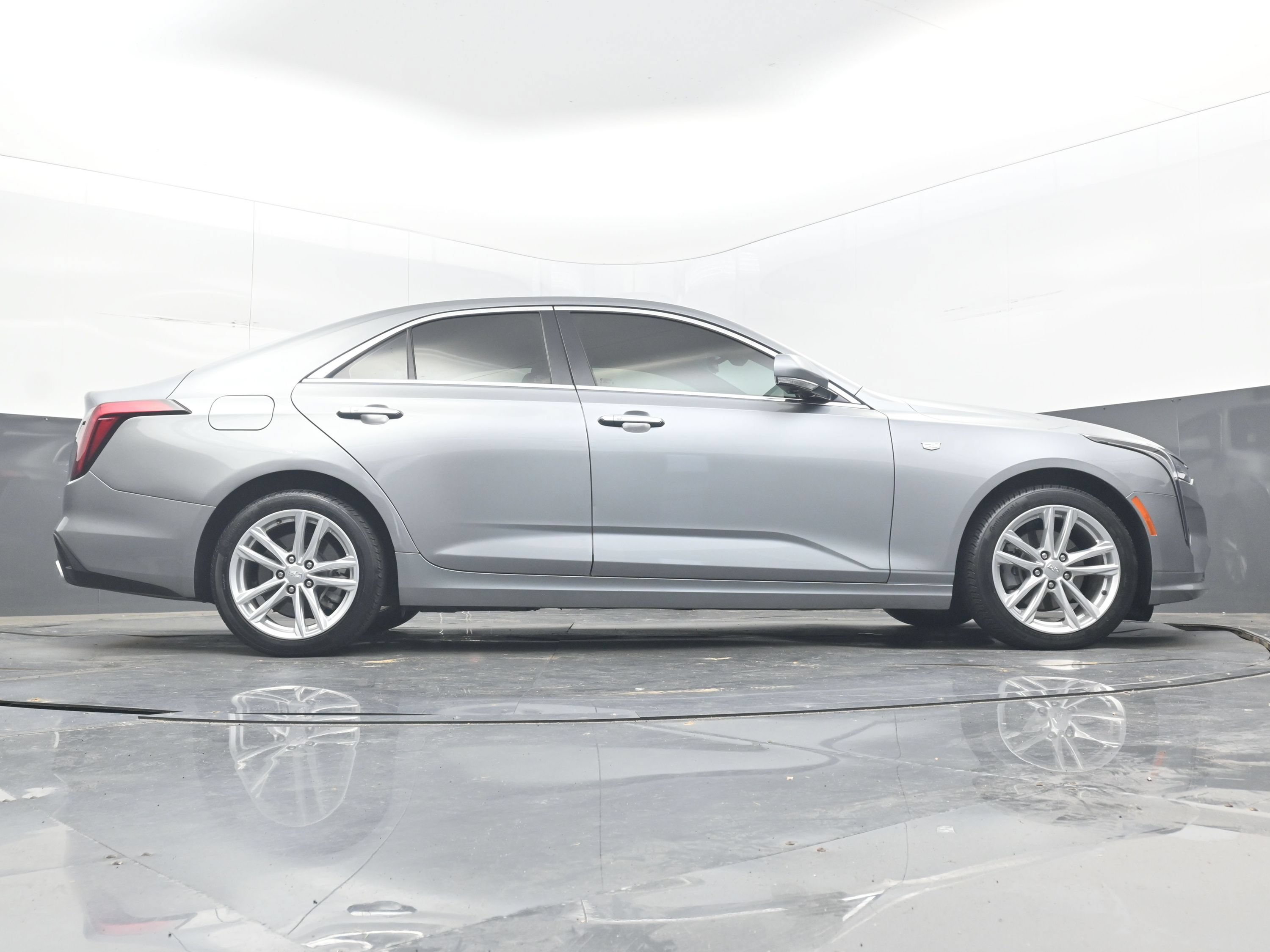 Used 2023 Cadillac CT4 Luxury w/ Sun And Sound Package RWD image 27