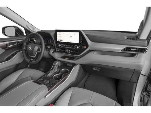 Used 2024 Toyota Highlander Platinum AWD/4WD image 10