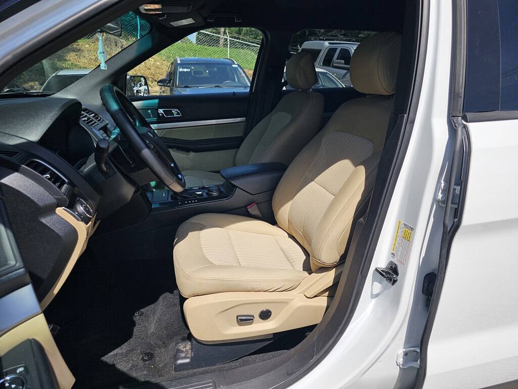 Used 2017 Ford Explorer 4WD image 11