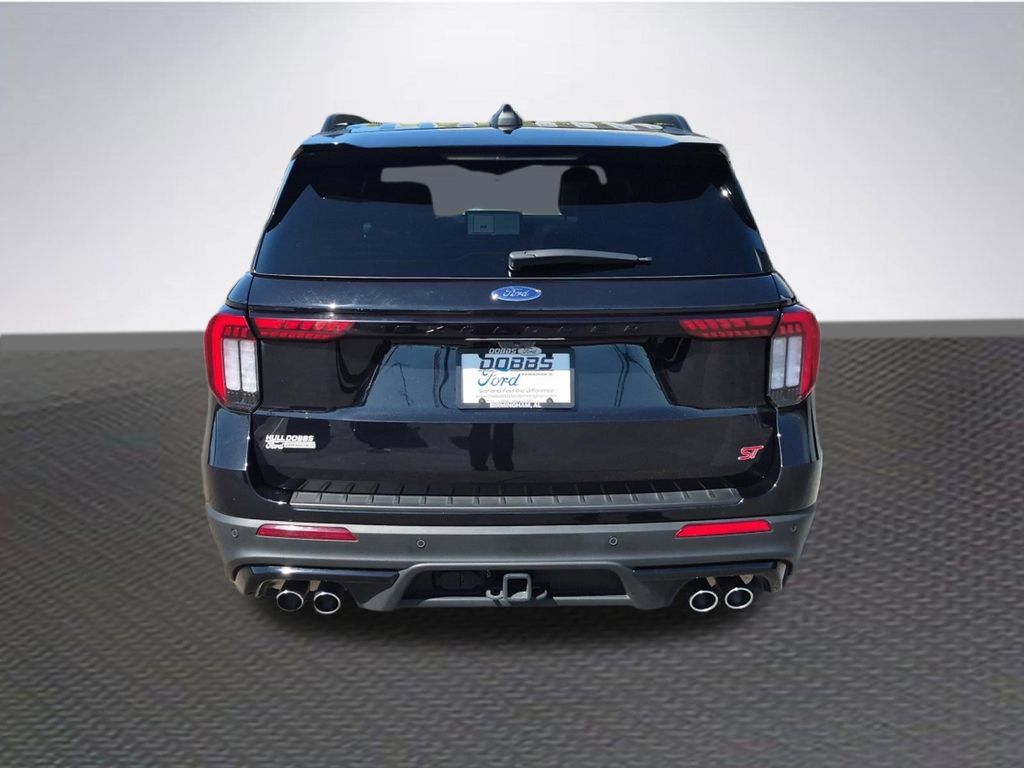 Used 2025 Ford Explorer ST w/ Sun And Sound Package AWD/4WD image 5