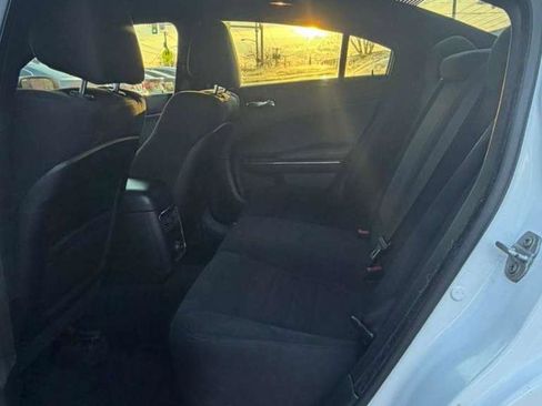 Used 2014 Dodge Charger SXT image 16