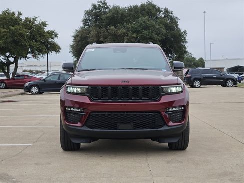 New 2025 Jeep Grand Cherokee Limited w/ Black Appearance Package image 7