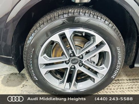 Certified 2025 Audi Q5 Premium w/ Convenience Package image 33