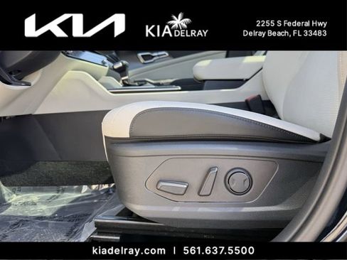 Used 2026 Kia Sportage EX w/ EX Panorama Roof Package image 18