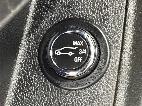 Used 2022 Chevrolet Traverse LT AWD/4WD image 57