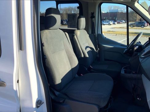 Used 2015 Ford Transit 350 XLT image 7