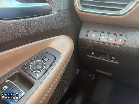 Used 2023 Hyundai Santa Fe SEL Convenience image 11