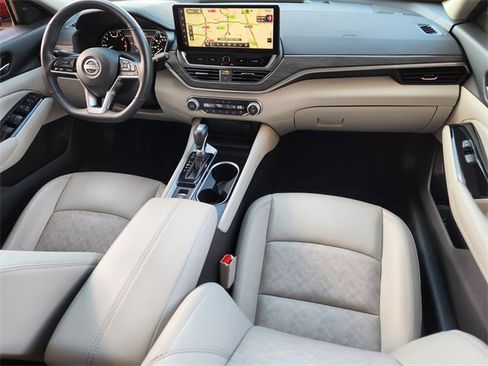 Used 2024 Nissan Altima 2.5 SL image 23