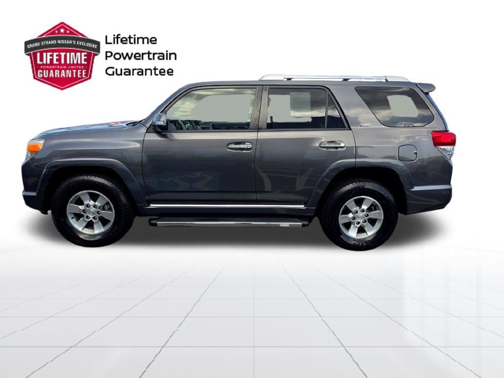 Used 2013 Toyota 4Runner SR5 w/ Premium Pkg AWD/4WD image 2