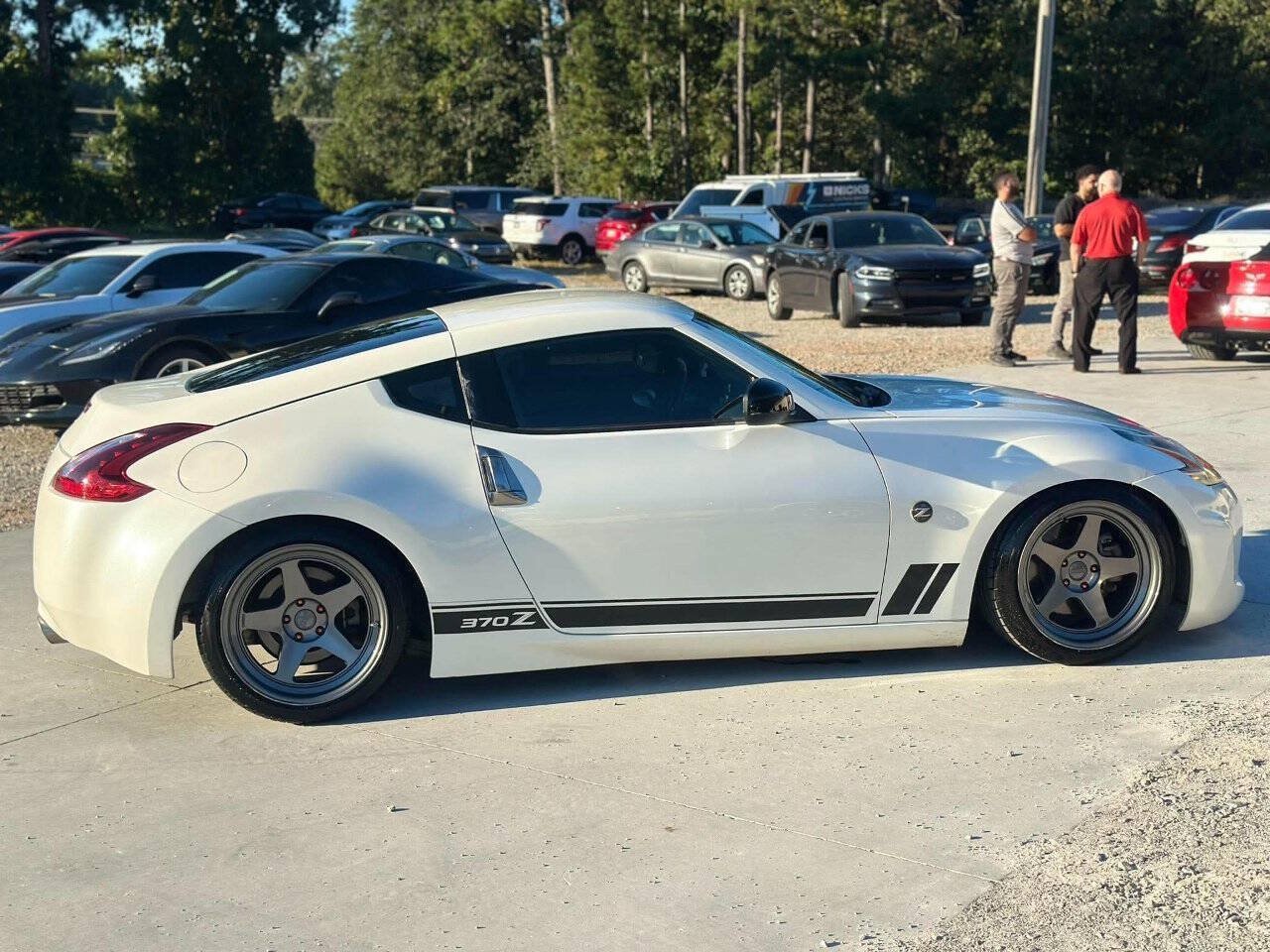 Used 2019 Nissan 370Z Coupe w/ Z34 Heritage Edition - White RWD image 8