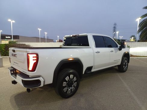 Used 2024 GMC Sierra 2500 Denali w/ Denali Reserve Package image 4