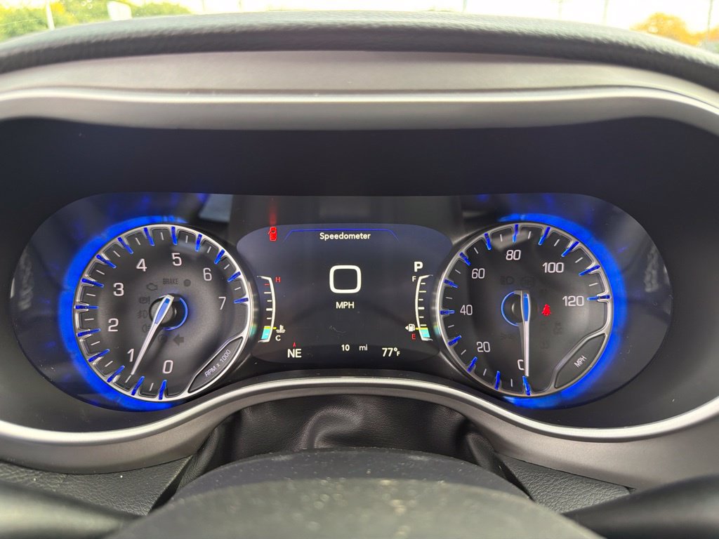 New 2027 Chrysler Pacifica Select AWD/4WD image 21