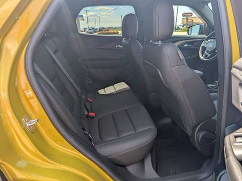 Used 2023 Chevrolet TrailBlazer ACTIV w/ Sun and Liftgate Package AWD/4WD image 5