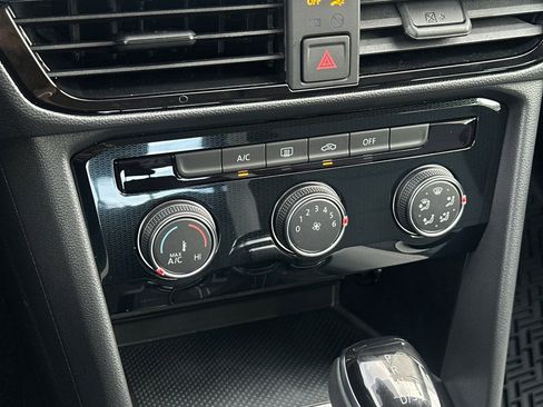 New 2026 Volkswagen Taos S FWD image 18