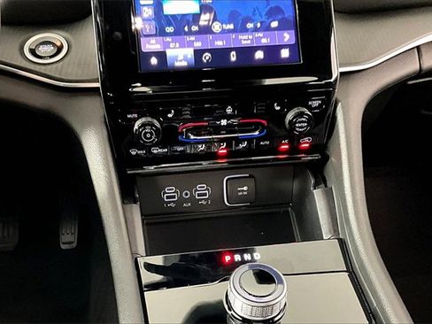 New 2025 Jeep Grand Cherokee L Altitude image 7