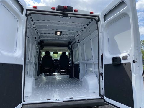 New 2026 RAM ProMaster 2500 w/ Convenience Group FWD image 5