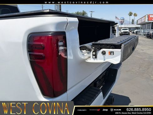 Used 2024 GMC Sierra 2500 Denali Ultimate w/ Max Trailering Package AWD/4WD image 16