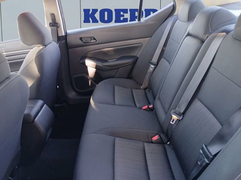 Used 2025 Nissan Altima 2.5 S FWD image 16