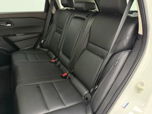 Used 2022 Nissan Rogue SL FWD image 35