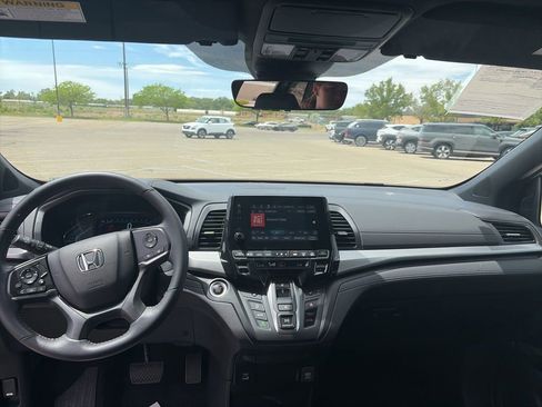Used 2024 Honda Odyssey Sport image 26