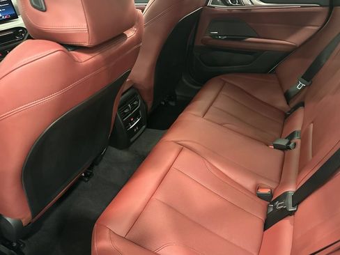 Used 2025 BMW 430i w/ Premium Package RWD image 13