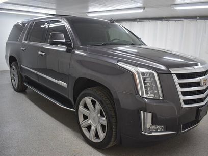 Used 2017 Cadillac Escalade ESV Luxury