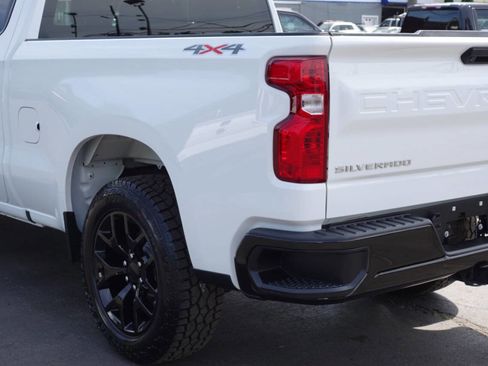 Used 2024 Chevrolet Silverado 1500 W/T w/ WT Value Package AWD/4WD image 9