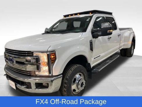 Used 2018 Ford F350 Lariat w/ Lariat Ultimate Package image 3