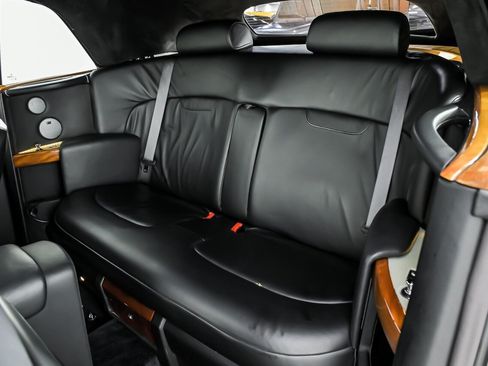 Used 2008 Rolls-Royce Phantom Drophead Coupe RWD image 23