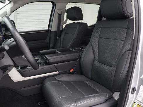 Used 2024 Toyota Tundra Limited image 21