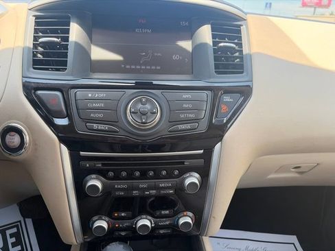 Used 2017 Nissan Pathfinder SV FWD image 27