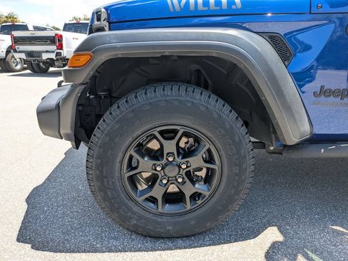 Used 2020 Jeep Wrangler Unlimited Sport AWD/4WD image 36