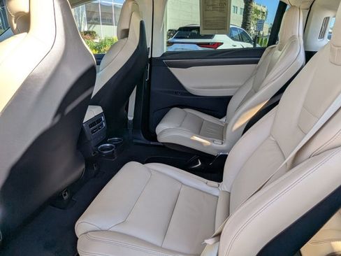 Used 2017 Tesla Model X P100D image 18