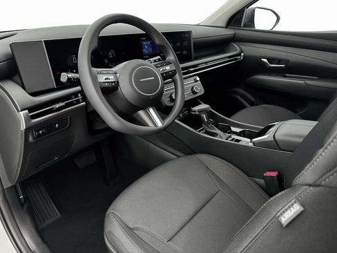 New 2025 Hyundai Tucson SE image 21