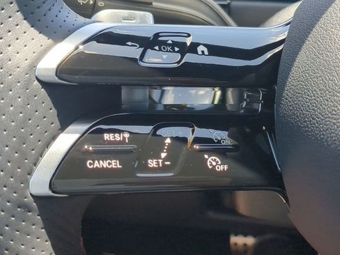 Certified 2025 Mercedes-Benz GLA 250 image 11