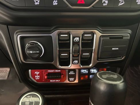 Used 2021 Jeep Wrangler Unlimited Rubicon AWD/4WD image 55